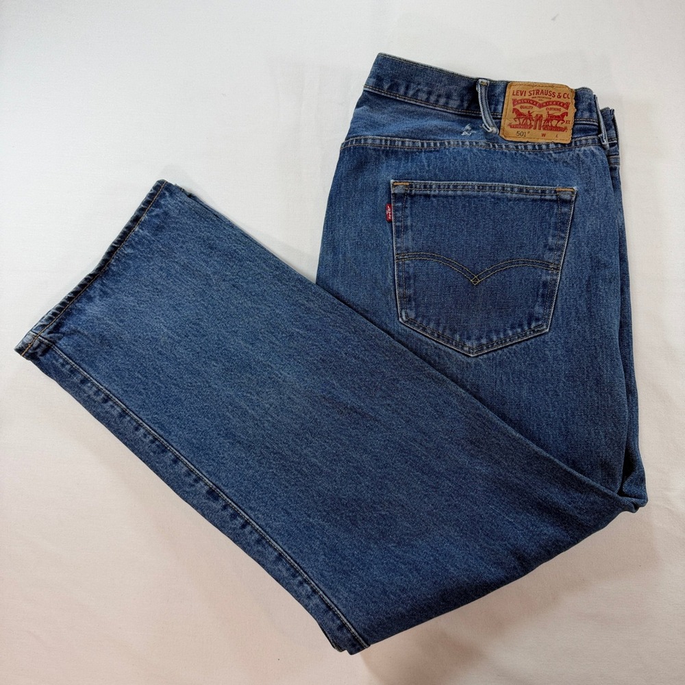 Levis 501 Mens Original Fit Button Fly Straight Leg Blue Denim Jeans 46x31